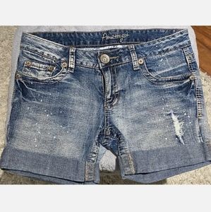 Women's/Jrs Amethyst Denim Shorts Sz. 7